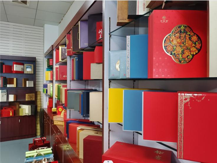 企業定制(zhì)酒的包裝如何(he)選，我來教你